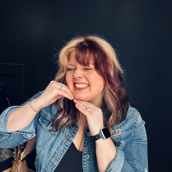 Meet your Posher, Jess - Picture 3 of 14